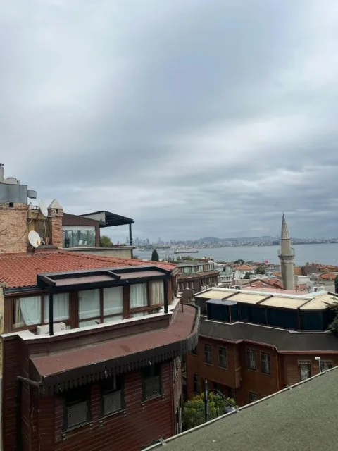 New Season, Fatih, İstanbul
