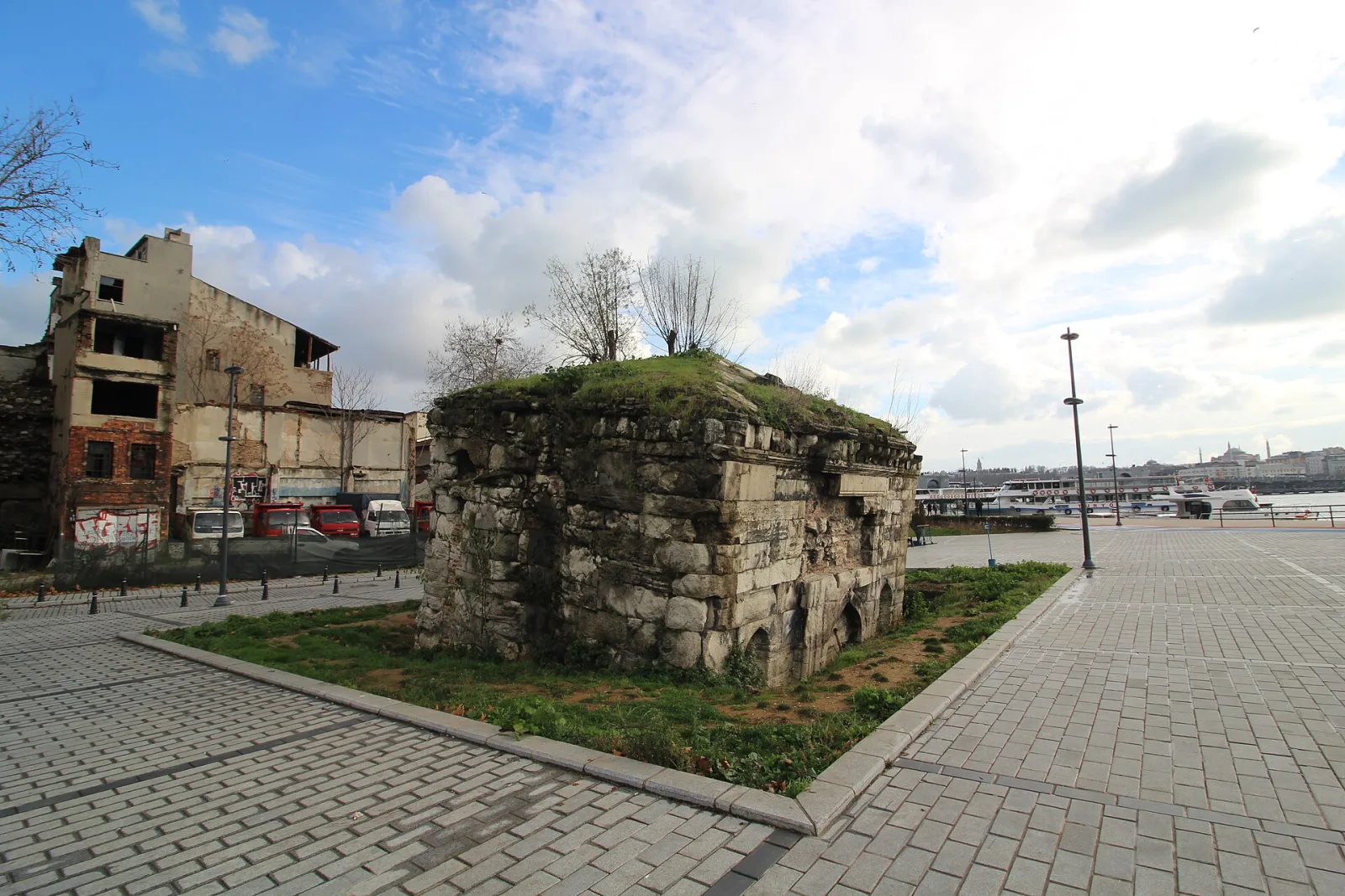 Yahya Ağa Çeşmesi, Beyoğlu, İstanbul — photo