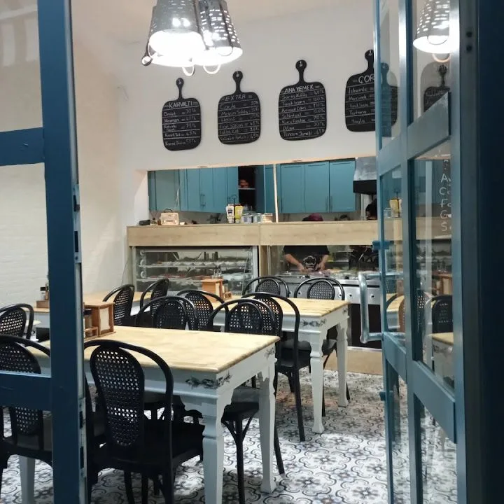 Luna Cafe Restoran, Pendik