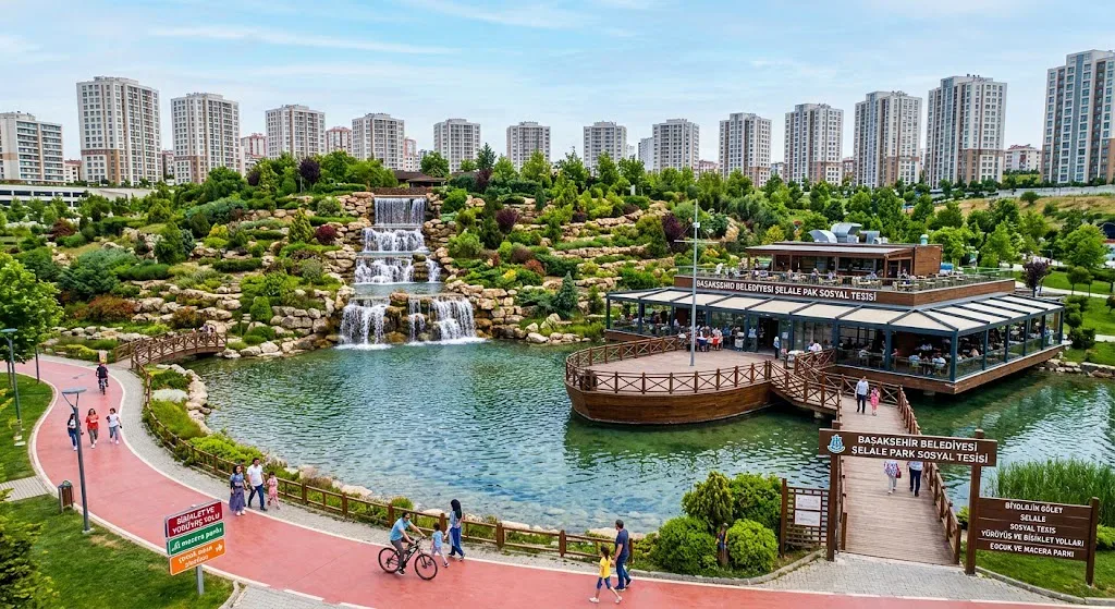 Bahçeşehir Şelale Parkı, Başakşehir
