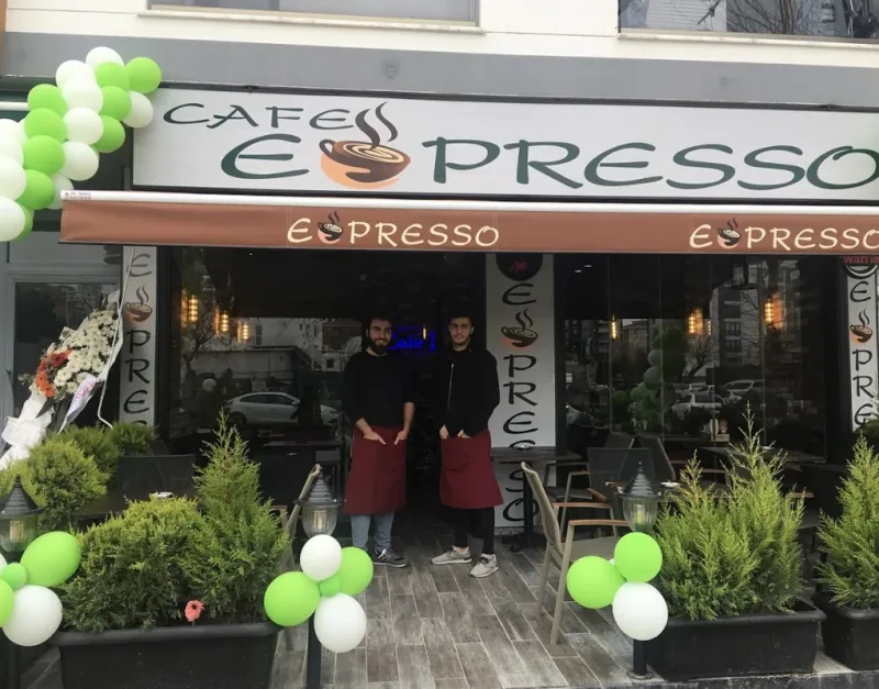 Cafe'E, Pendik