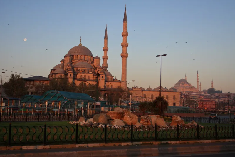 Yeni Cami, Beyoğlu, İstanbul — Cami