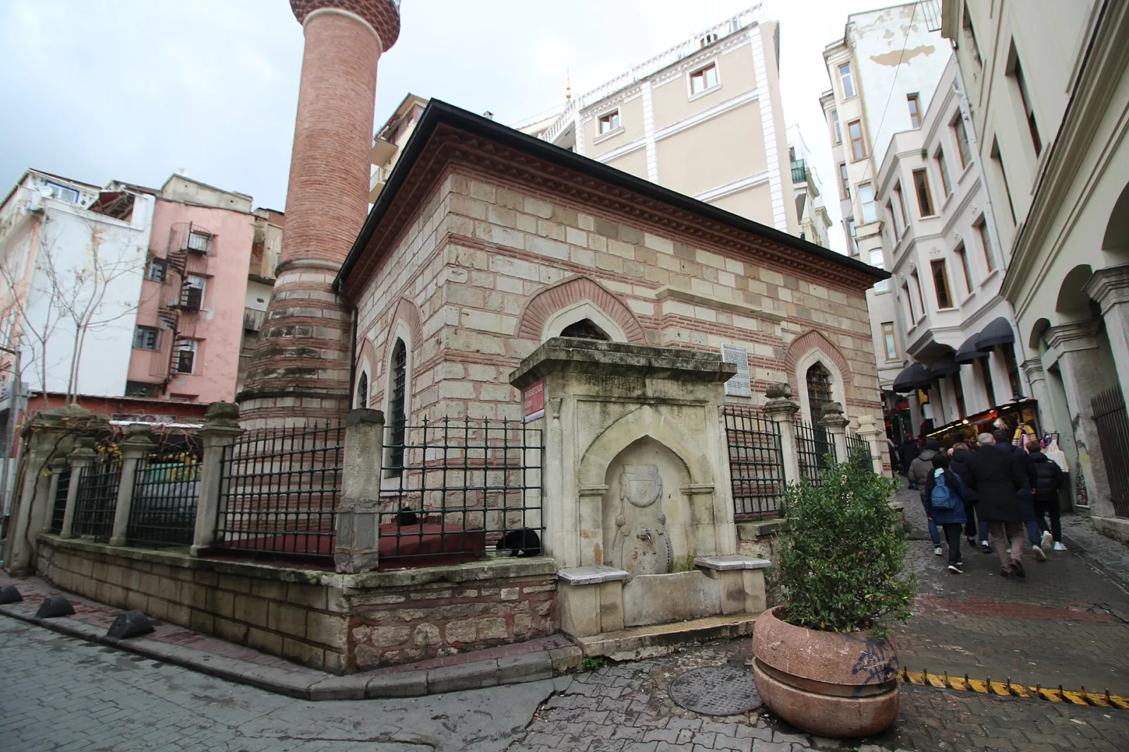 Bereketzade Çeşmesi, Beyoğlu