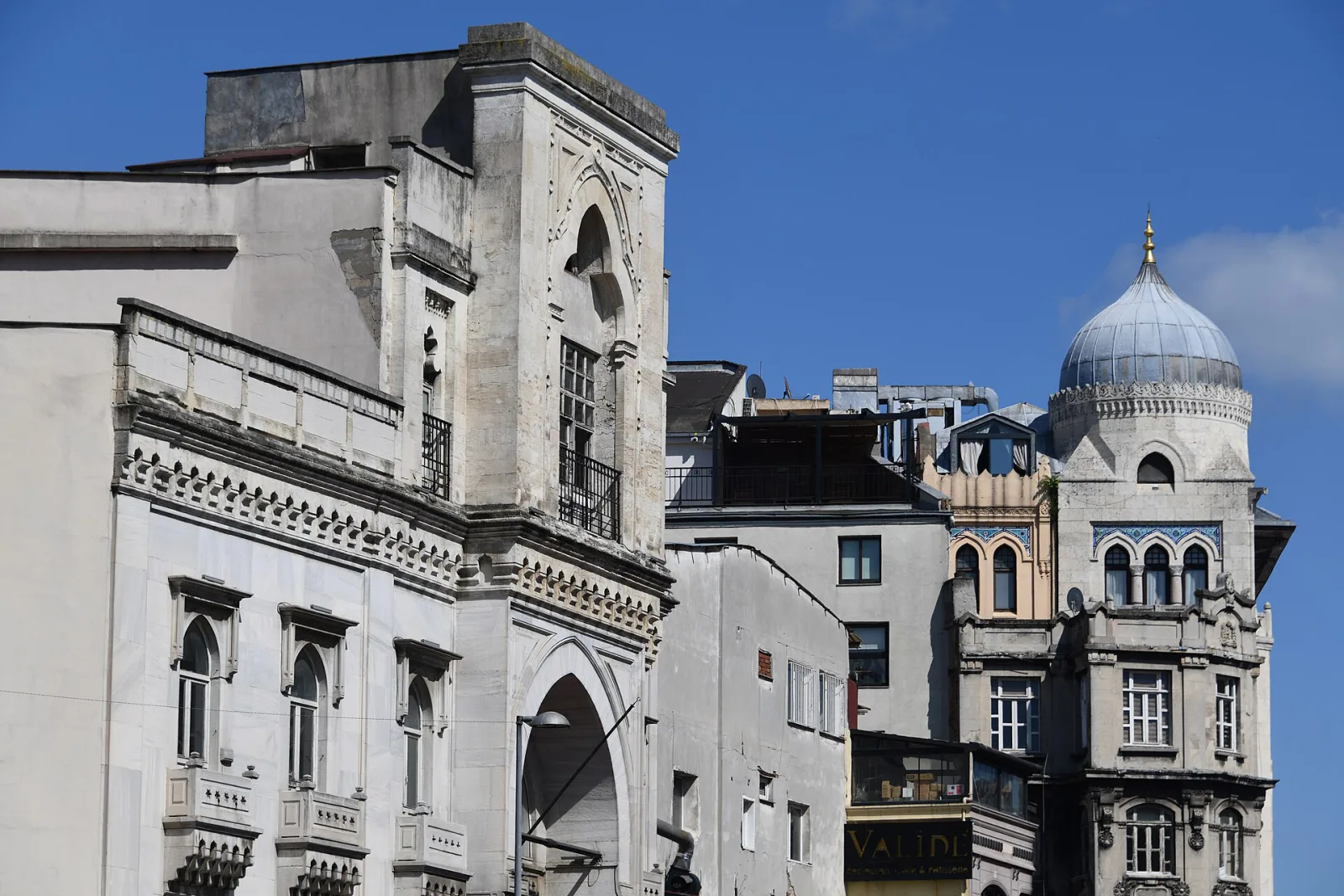 4. Vakıf Hanı, Beyoğlu, İstanbul — Çarşı