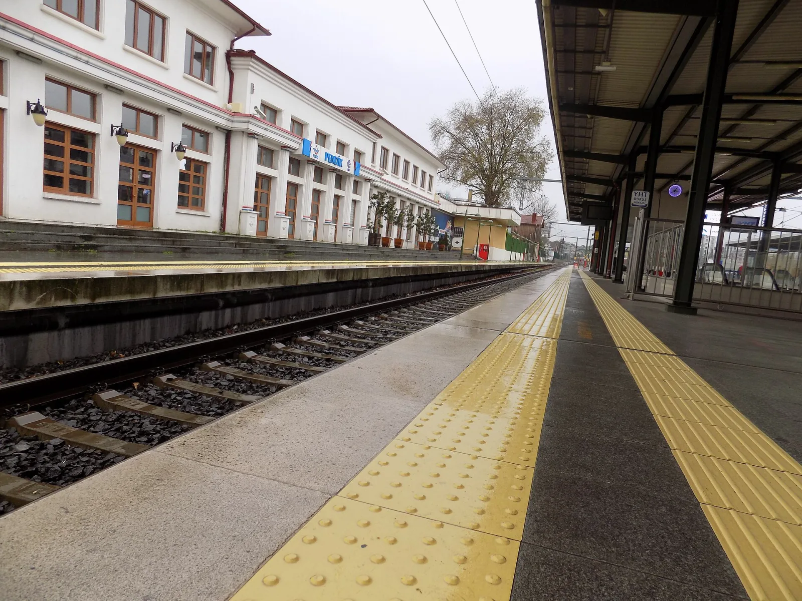 Pendik Station, Pendik
