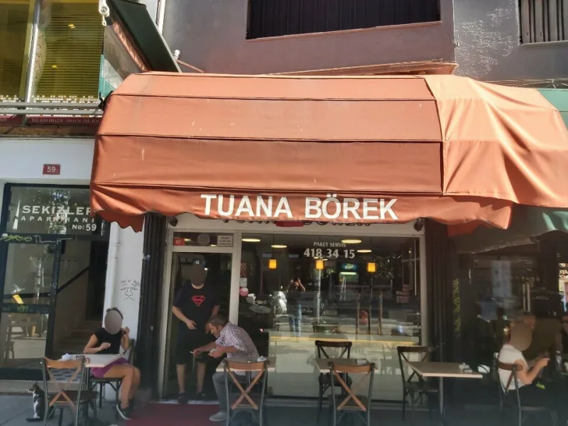 Tuana Börek, Kadıköy