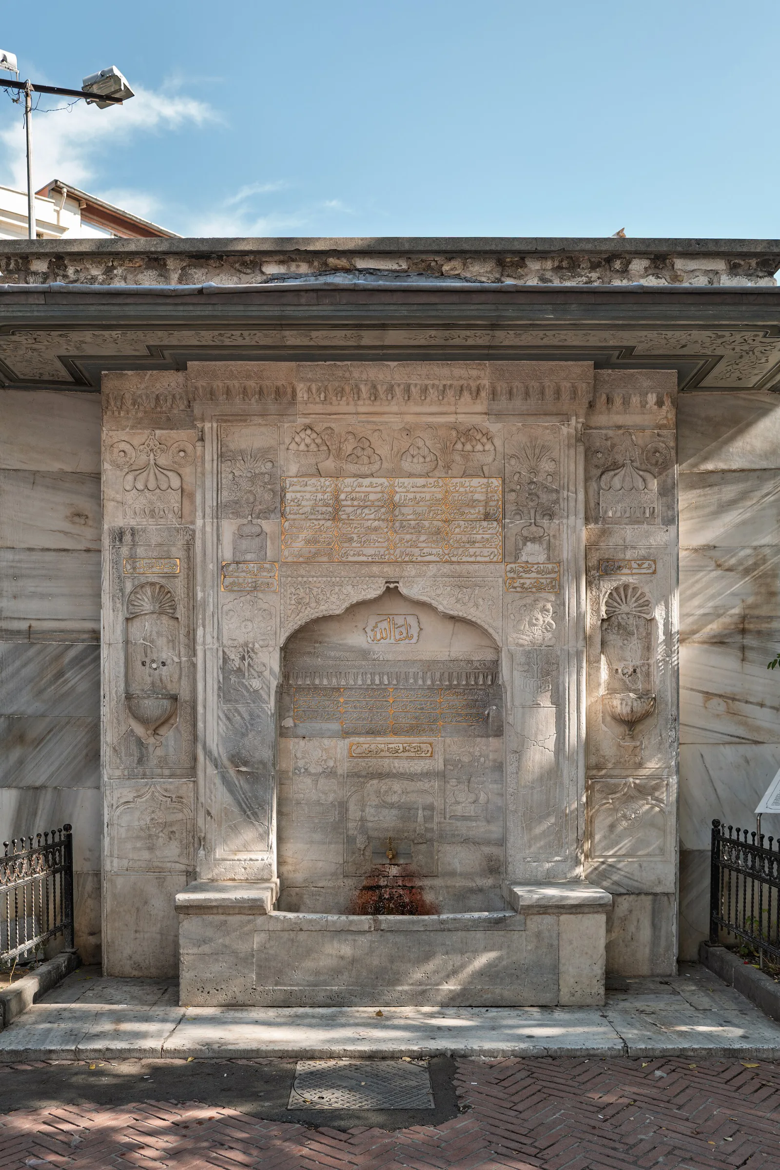 Bereketzade Çeşmesi, Beyoğlu, İstanbul — photo