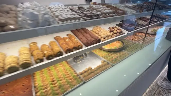 Romado, Küçükçekmece, İstanbul — Kafe ve Pastane