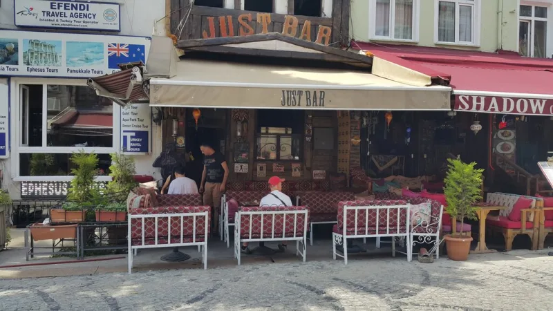 Just Bar, Fatih