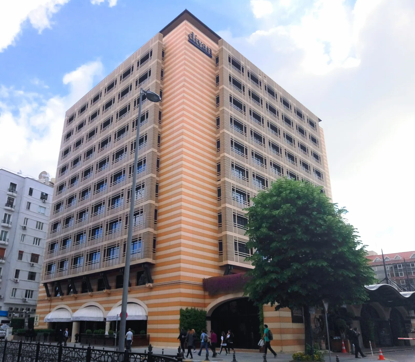 Divan İstanbul, Beyoğlu
