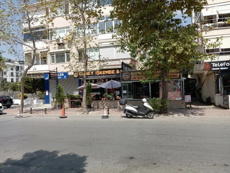 Güney İşkembe & Pide, Büyükçekmece, İstanbul — Restoran