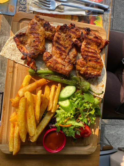 Black House, Kadıköy