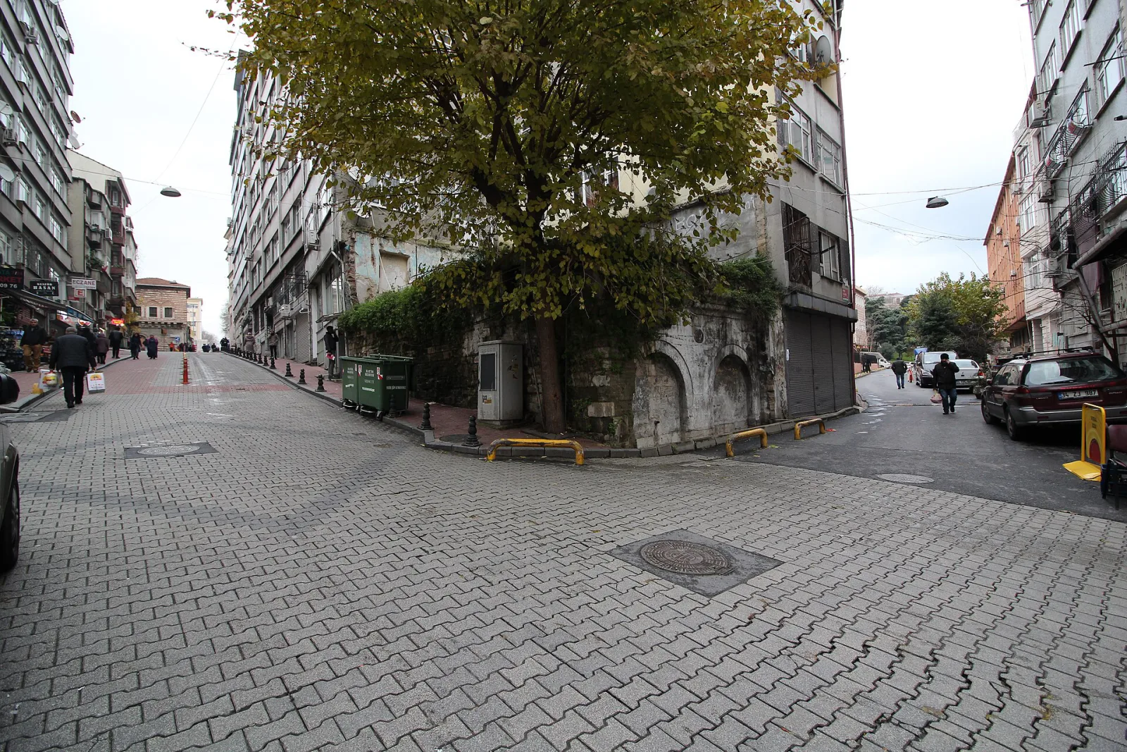 Horhor Çeşmesi (Kırma Tulumba Sokağı), Fatih