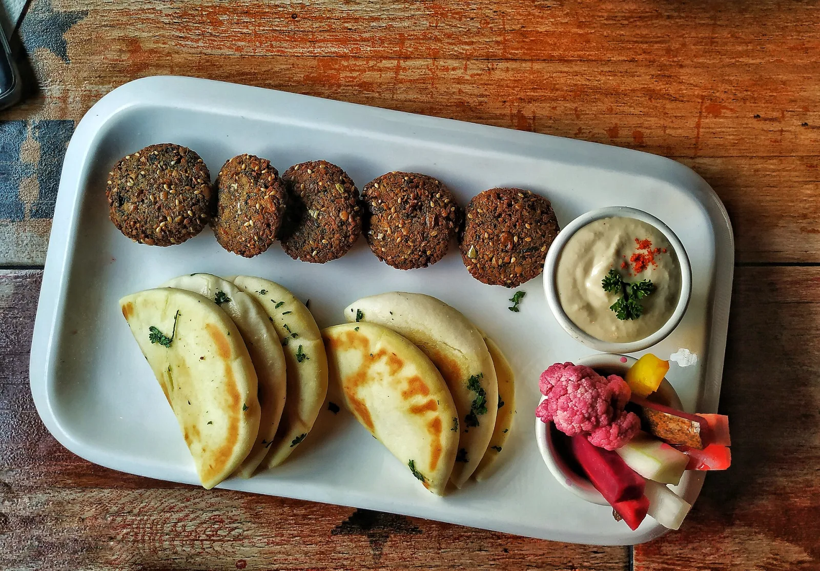 Falafel & Humus, Fatih