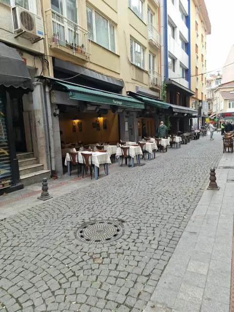 Pavlonya Meyhanesi, Kadıköy