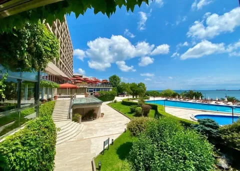 Çınar Otel, Bakırköy, İstanbul — Otel