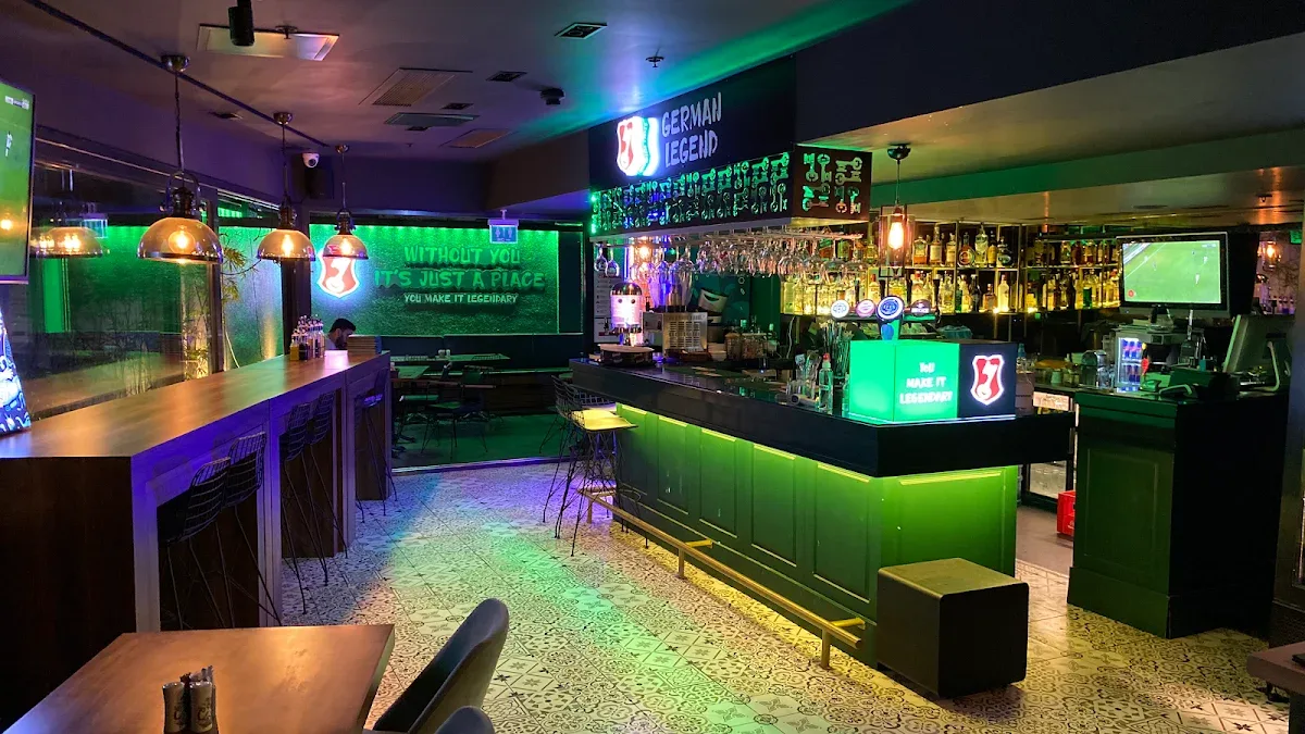 Chops Cafe & Pub, Şişli, İstanbul — Kafe ve Pastane