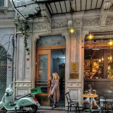 Ist Cafe, Beyoğlu, İstanbul — Kafe ve Pastane