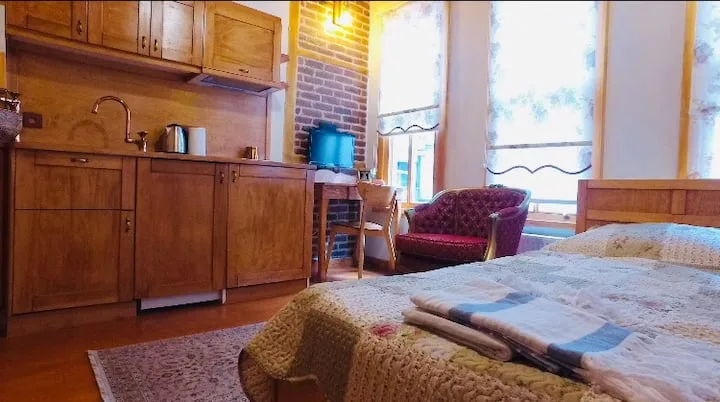 Authentic Turkish Home Studio Room, Beşiktaş, İstanbul — Otel