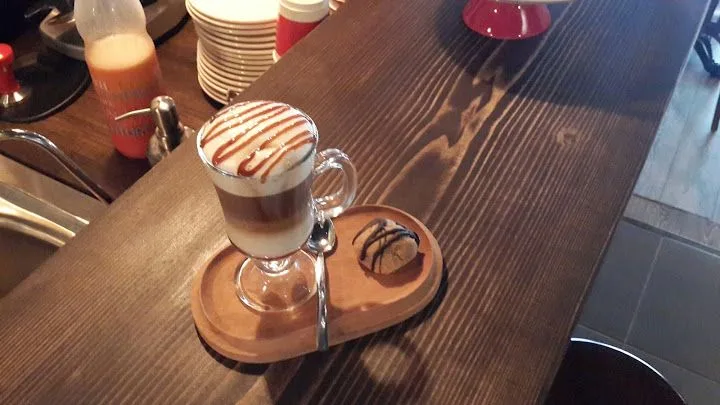 Baracca Cafe, Beşiktaş, İstanbul — Kafe ve Pastane
