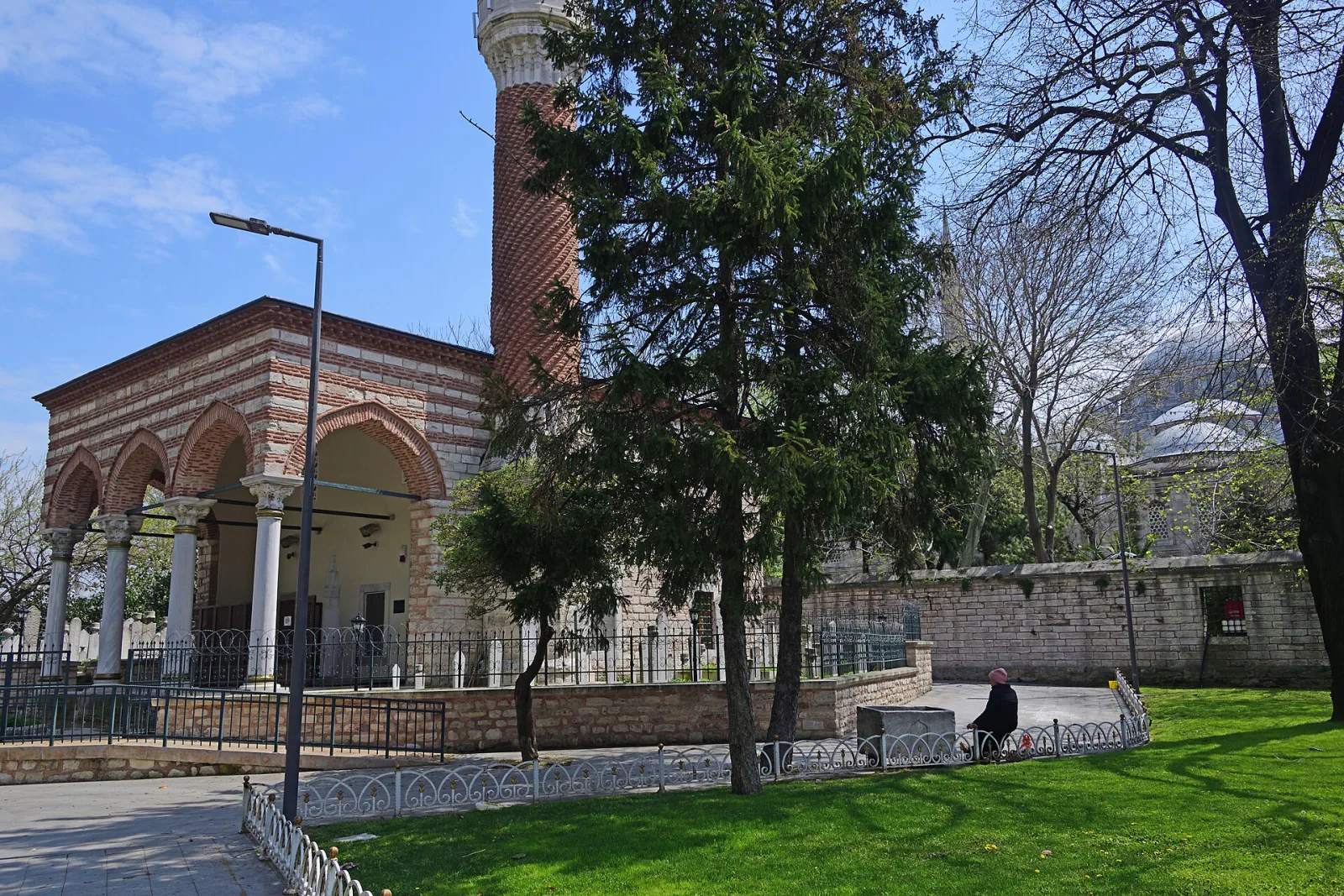 Burmalı Mescid Camii, Fatih