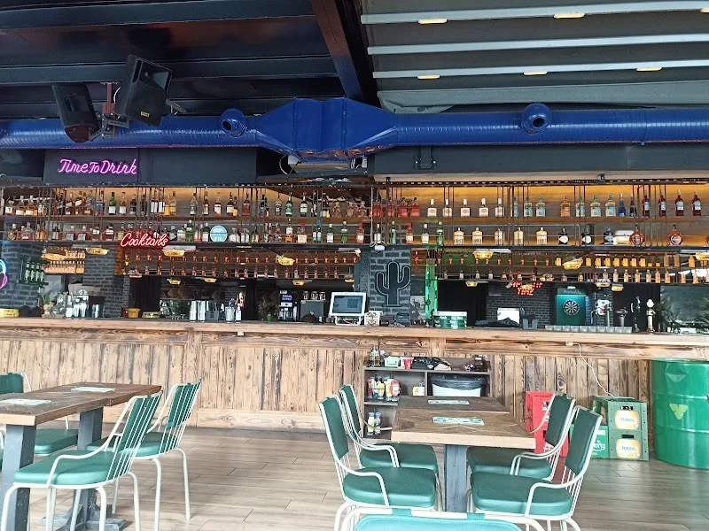 Fil Bira Bahçesi, Kadıköy, İstanbul