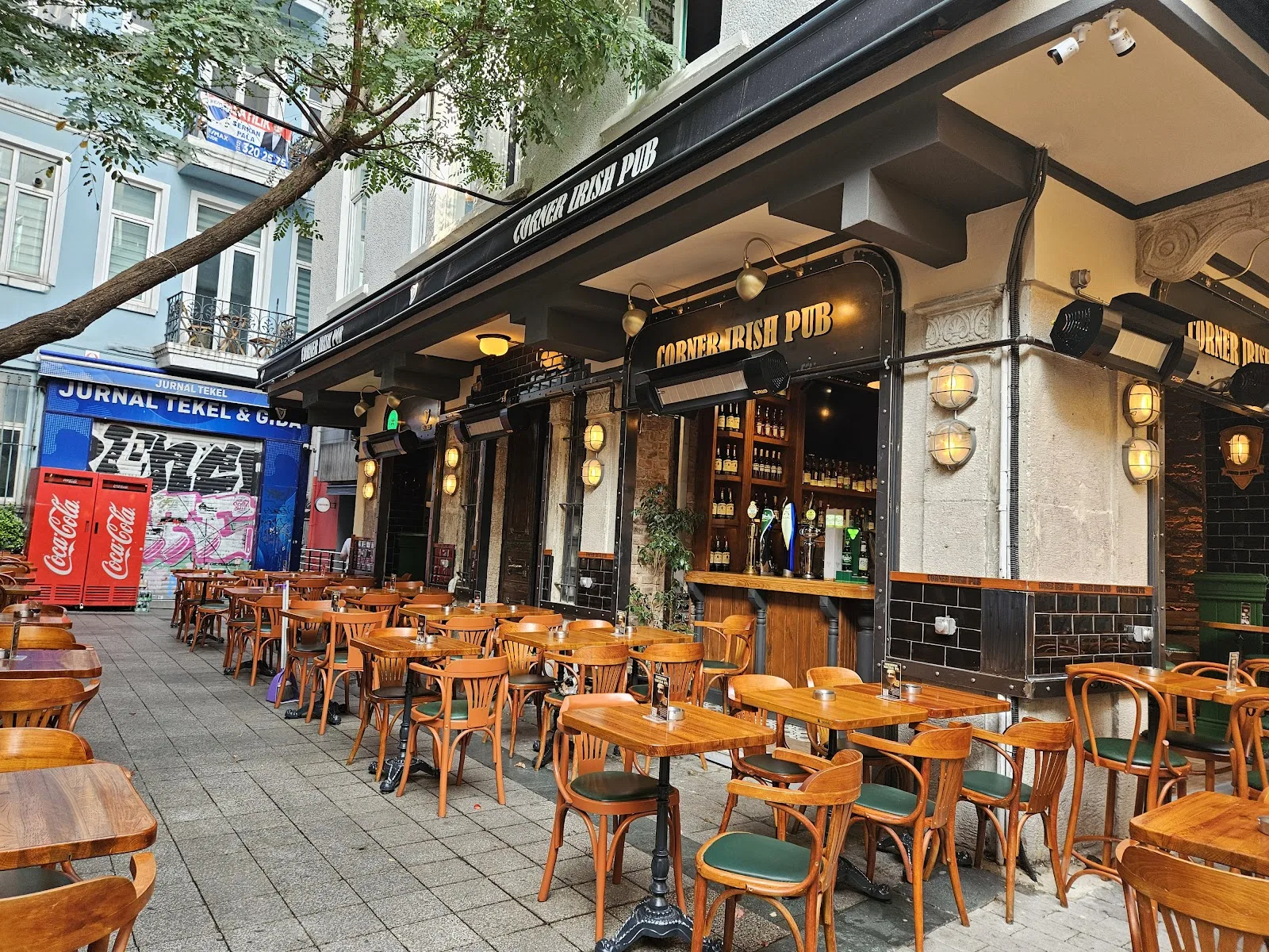 Corner Irish Pub İstanbul, Beyoğlu
