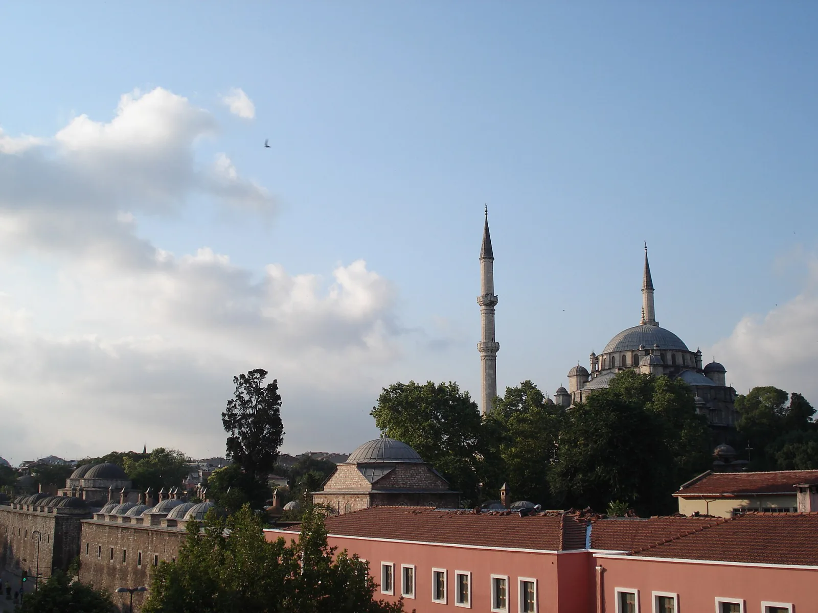Bayrampaşa Belediyesi Fatih Parkı Sosyal Tesisleri, Fatih
