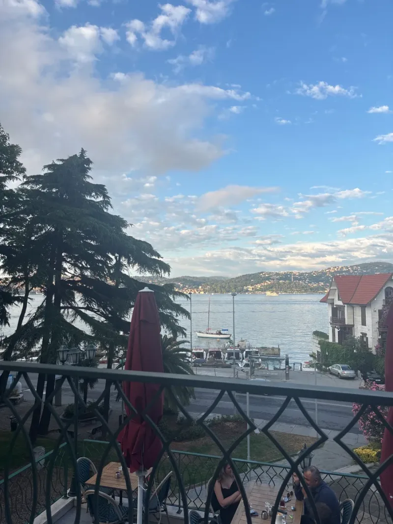 Gül Balık Restorant&Cafe, Beykoz, İstanbul — Kafe ve Pastane
