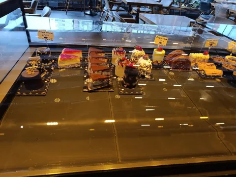 Meşi Pasta Cafe & Restaurant, Maltepe, İstanbul — Kafe ve Pastane
