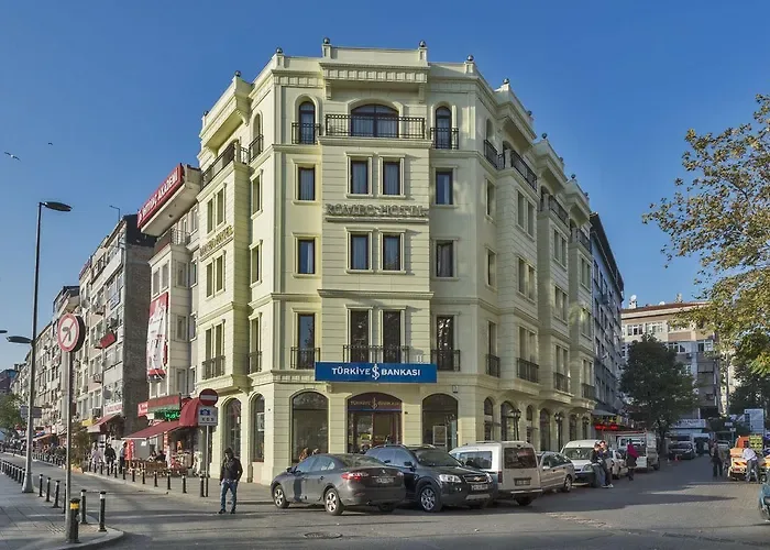 Romeo Hotel, Fatih