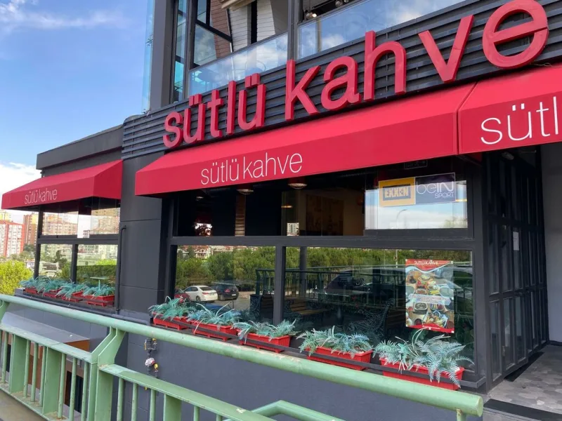 Sütlü Kafe, Başakşehir