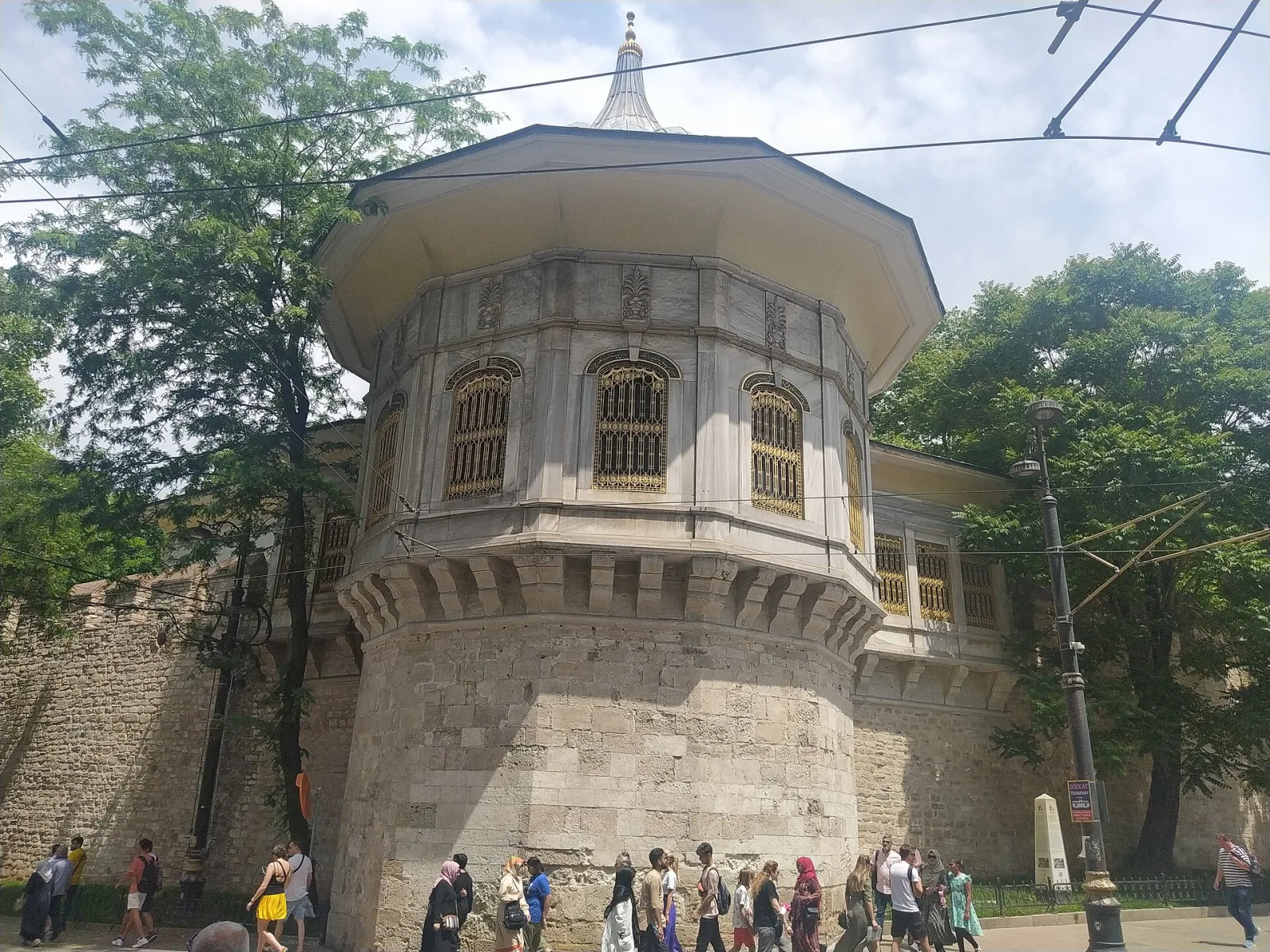 Alay Köşkü, Beyoğlu