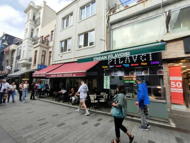 Ekspres İnegöl Köftecisi, Kadıköy, İstanbul — Restoran