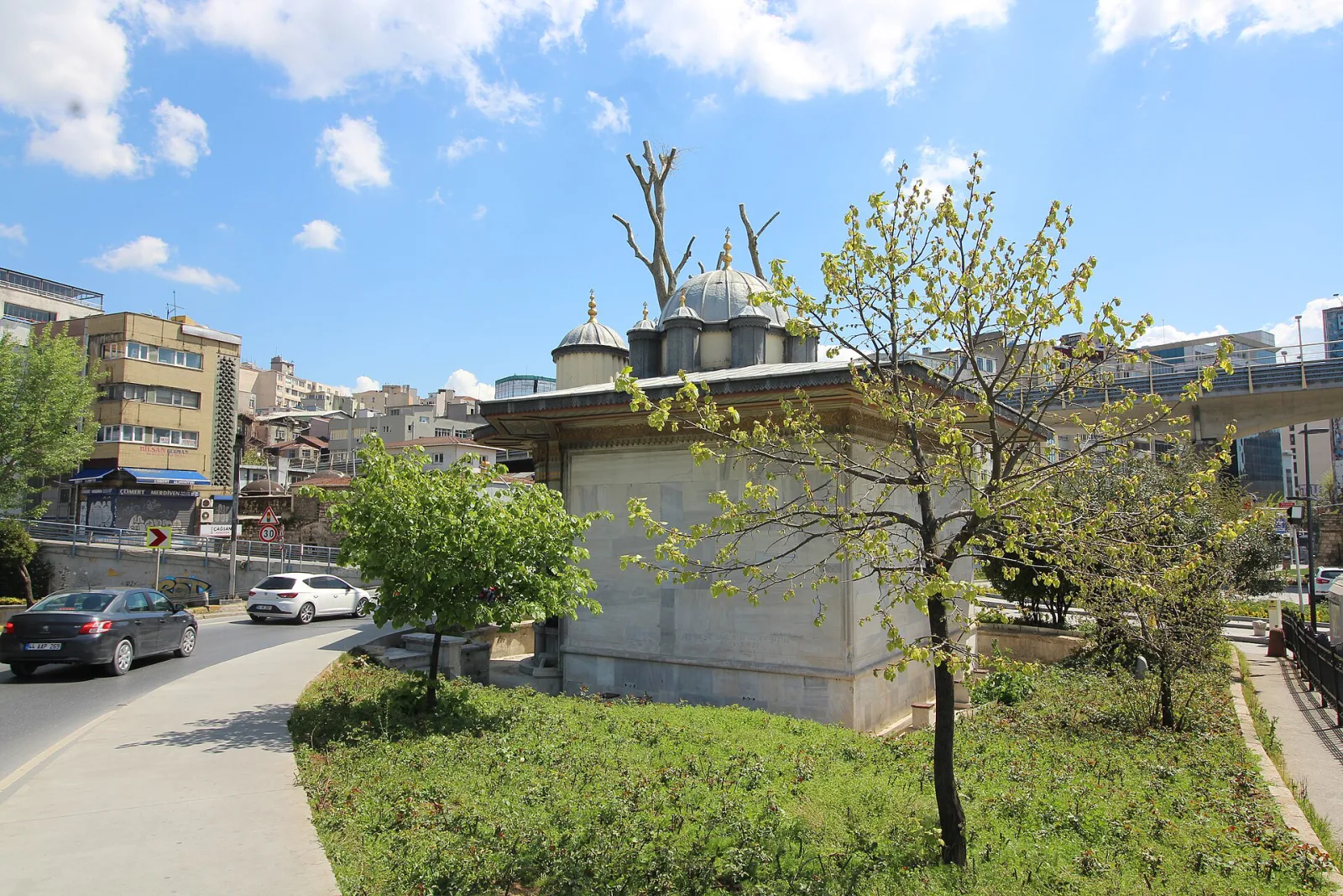 Saliha Sultan Çeşmesi, Beyoğlu, İstanbul — photo