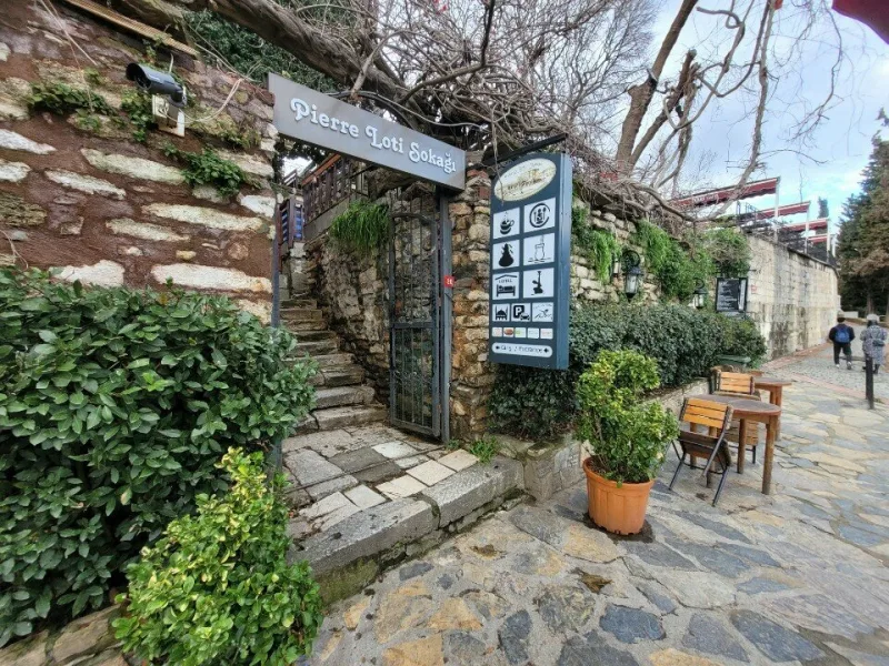 Tarihi Kahve, Eyüpsultan, İstanbul — Kafe ve Pastane