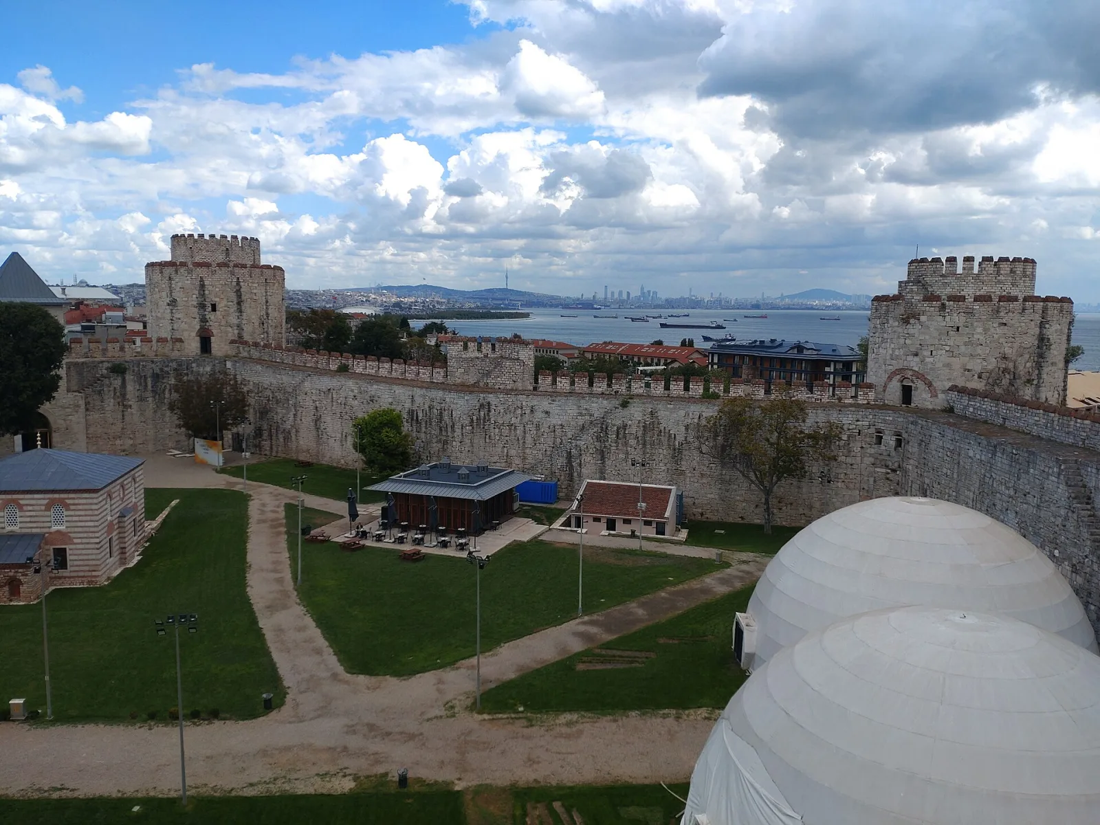 Yedikule Zindanları, Zeytinburnu, İstanbul — Tarihi Yapı