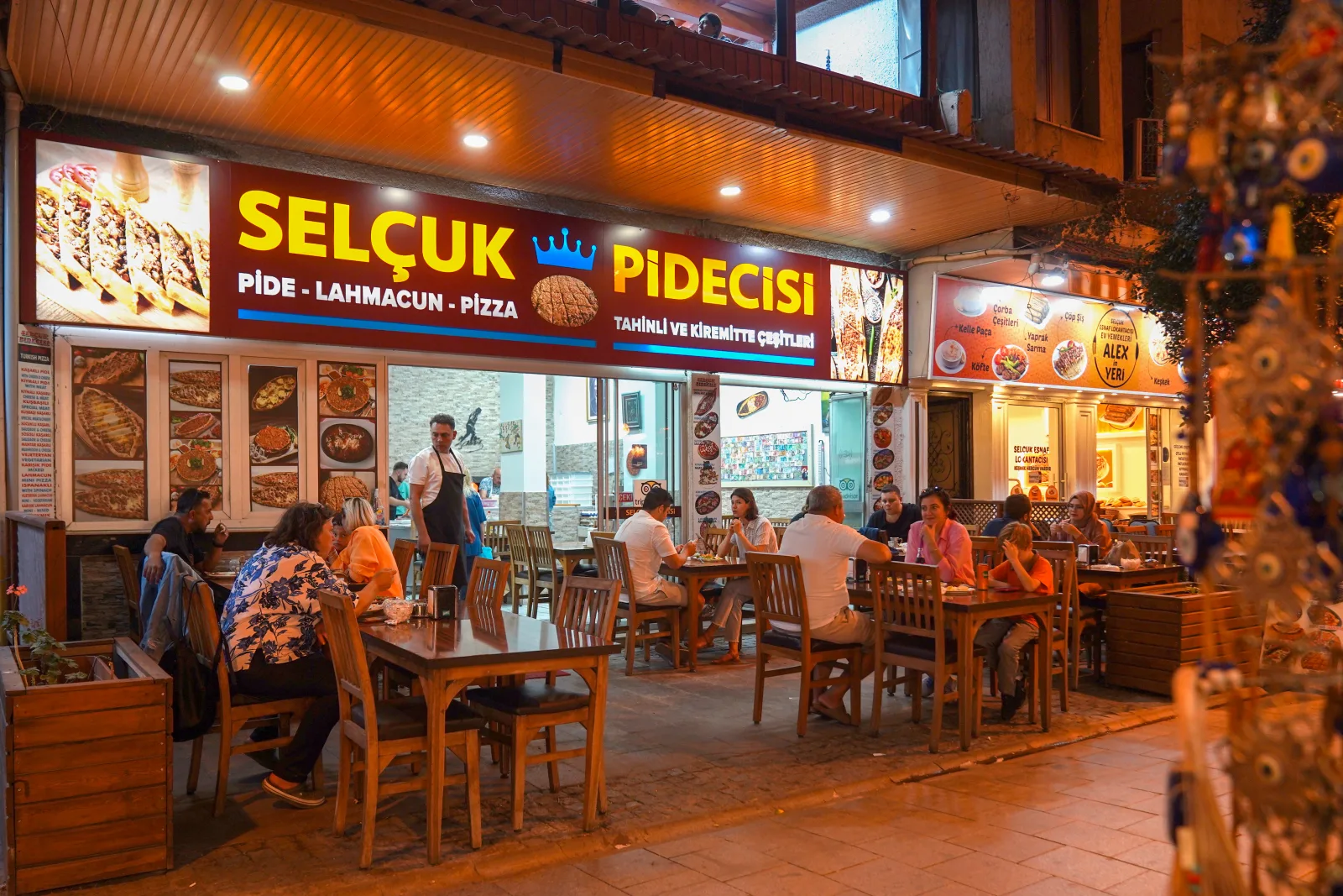 Selçuk Pide, Sultanbeyli, İstanbul — Restoran