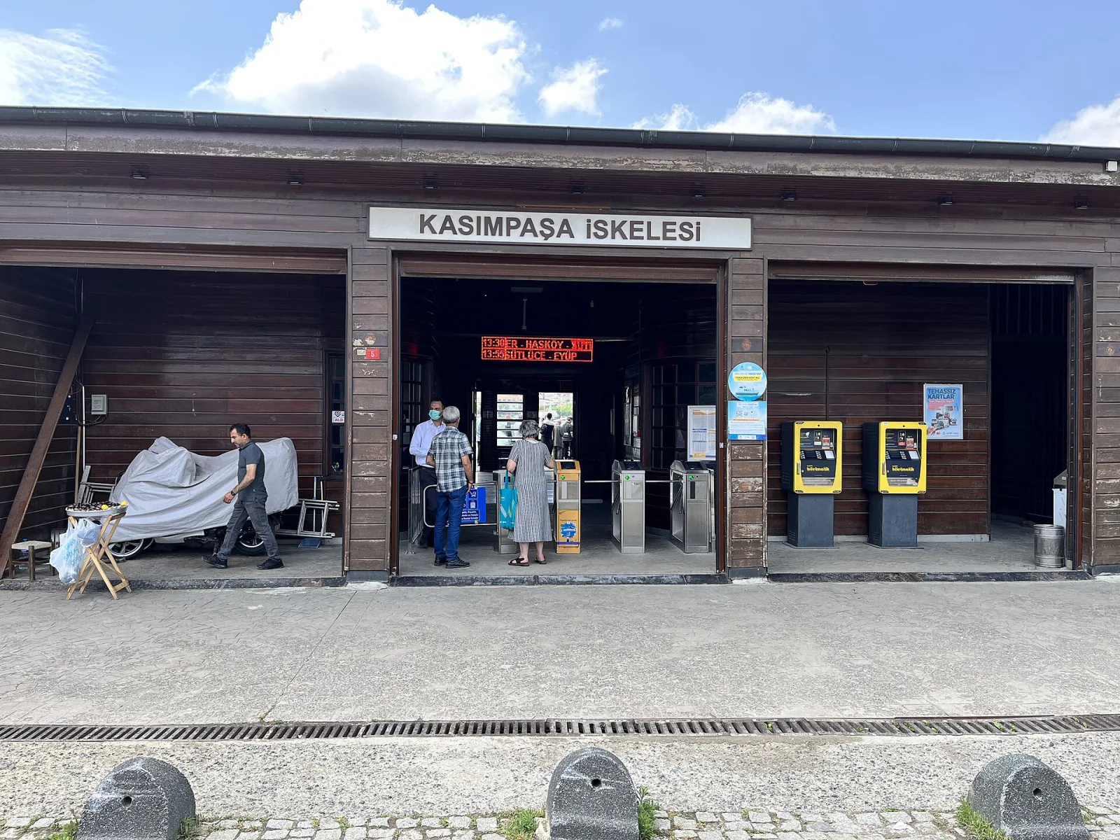 Kasımpaşa İskelesi, Beyoğlu, İstanbul — photo