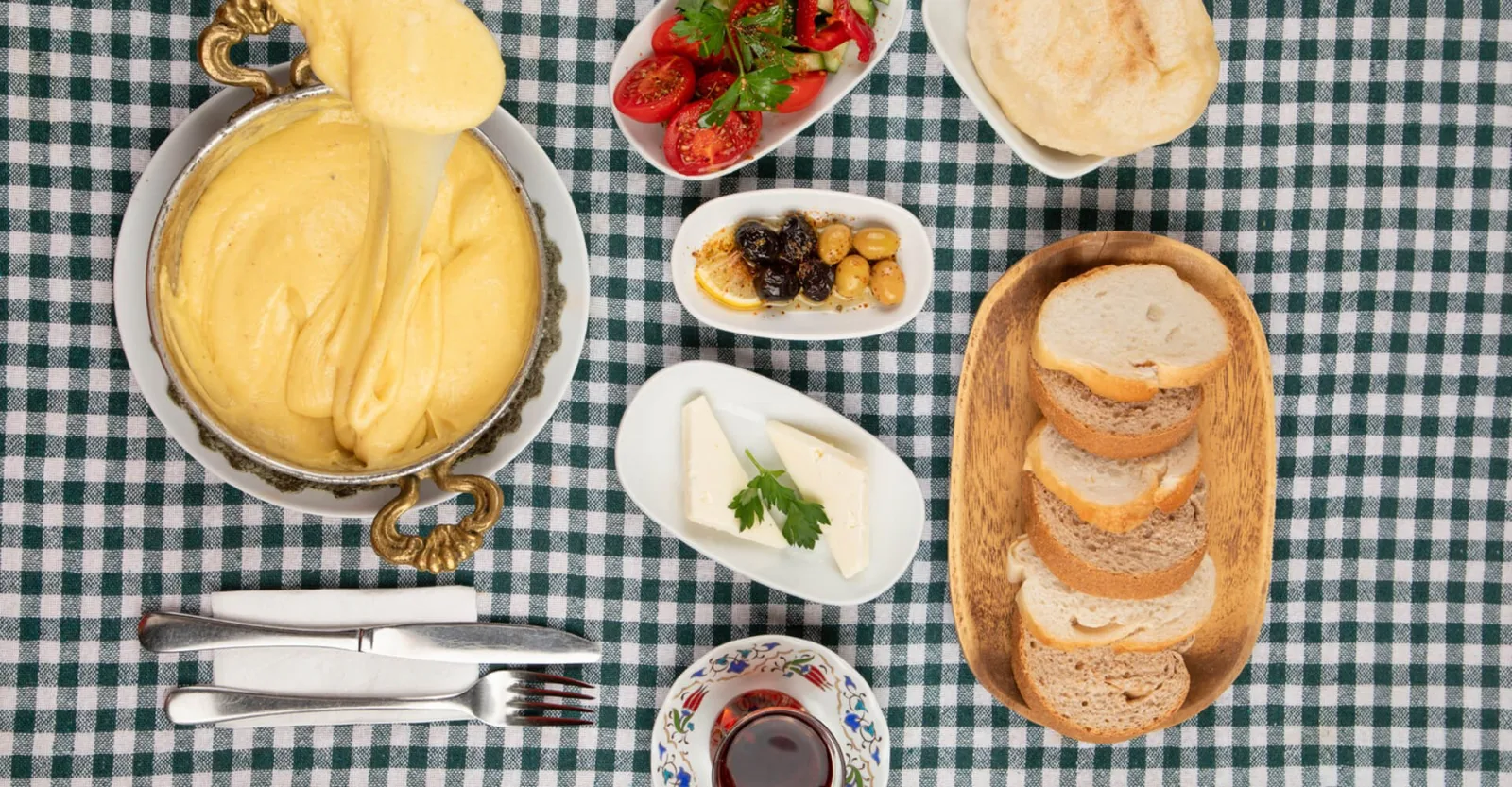 Yiğit Sofram, Beyoğlu, İstanbul — Kafe ve Pastane