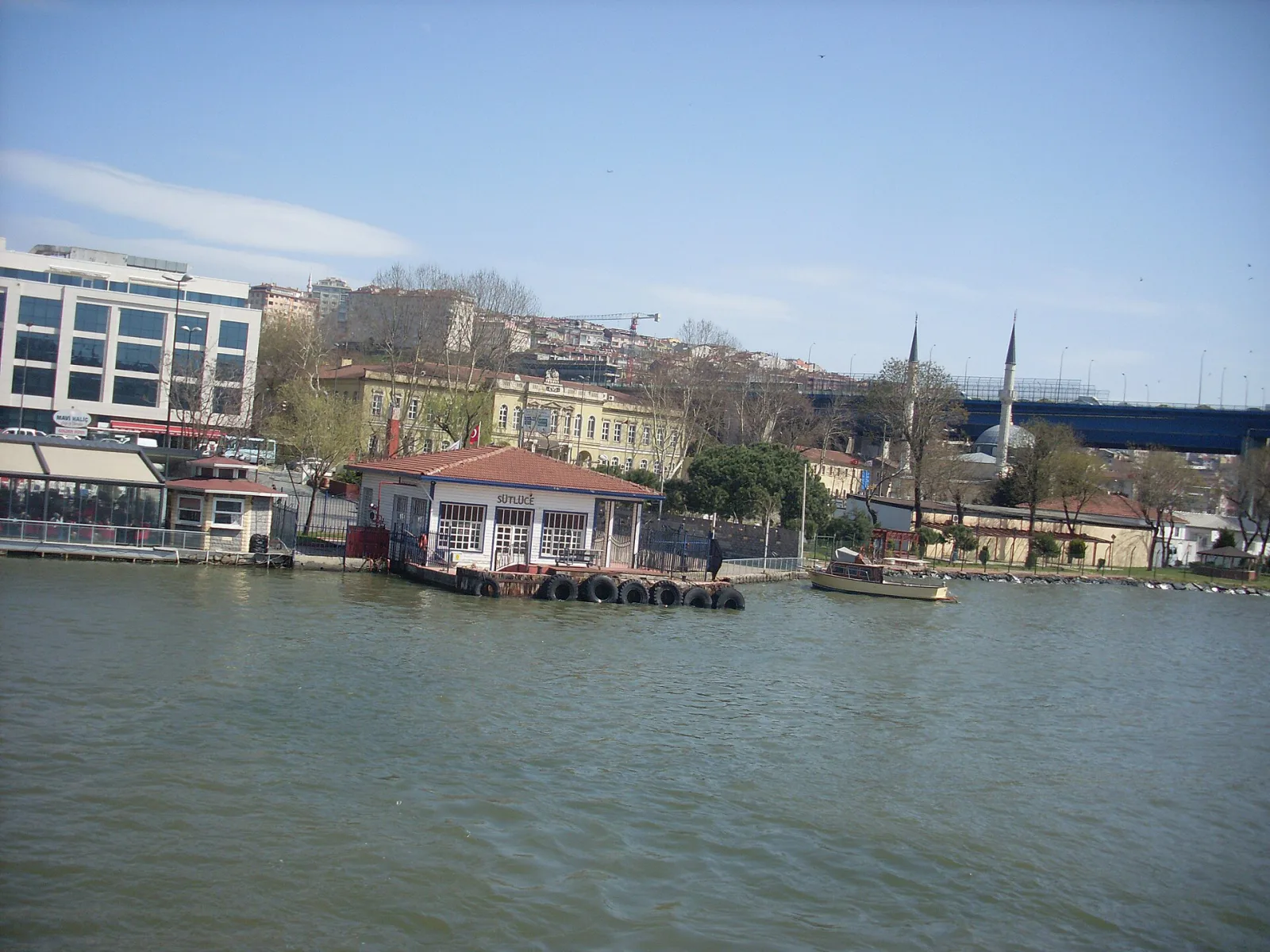 Sütlüce İskelesi, Eyüpsultan, İstanbul — Sahil ve Kıyı
