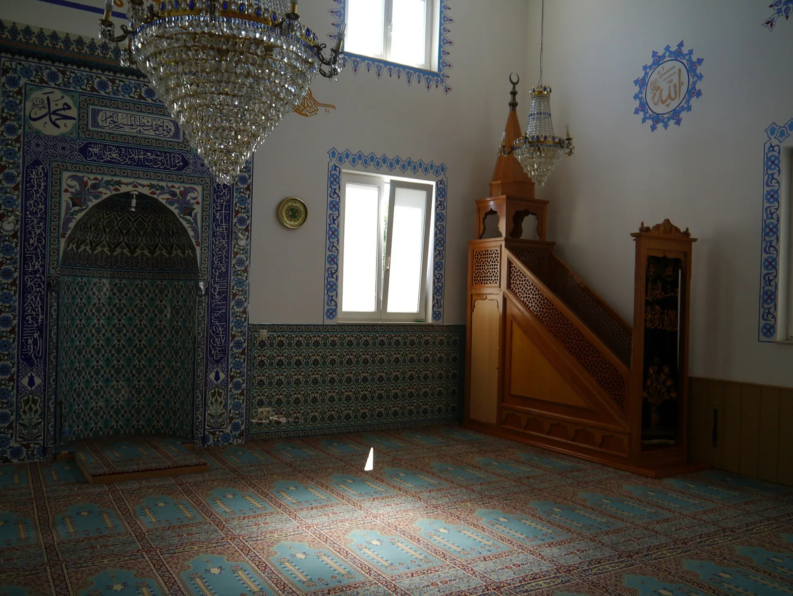 Alperenler, Beşiktaş