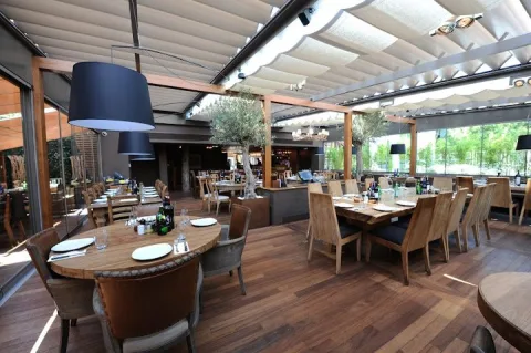 NUSR ET STEAKHOUSE, Beşiktaş, İstanbul — Restoran