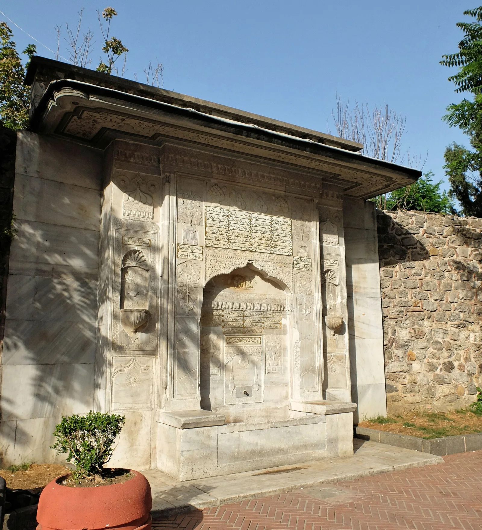 Bereketzade Çeşmesi, Beyoğlu, İstanbul — photo