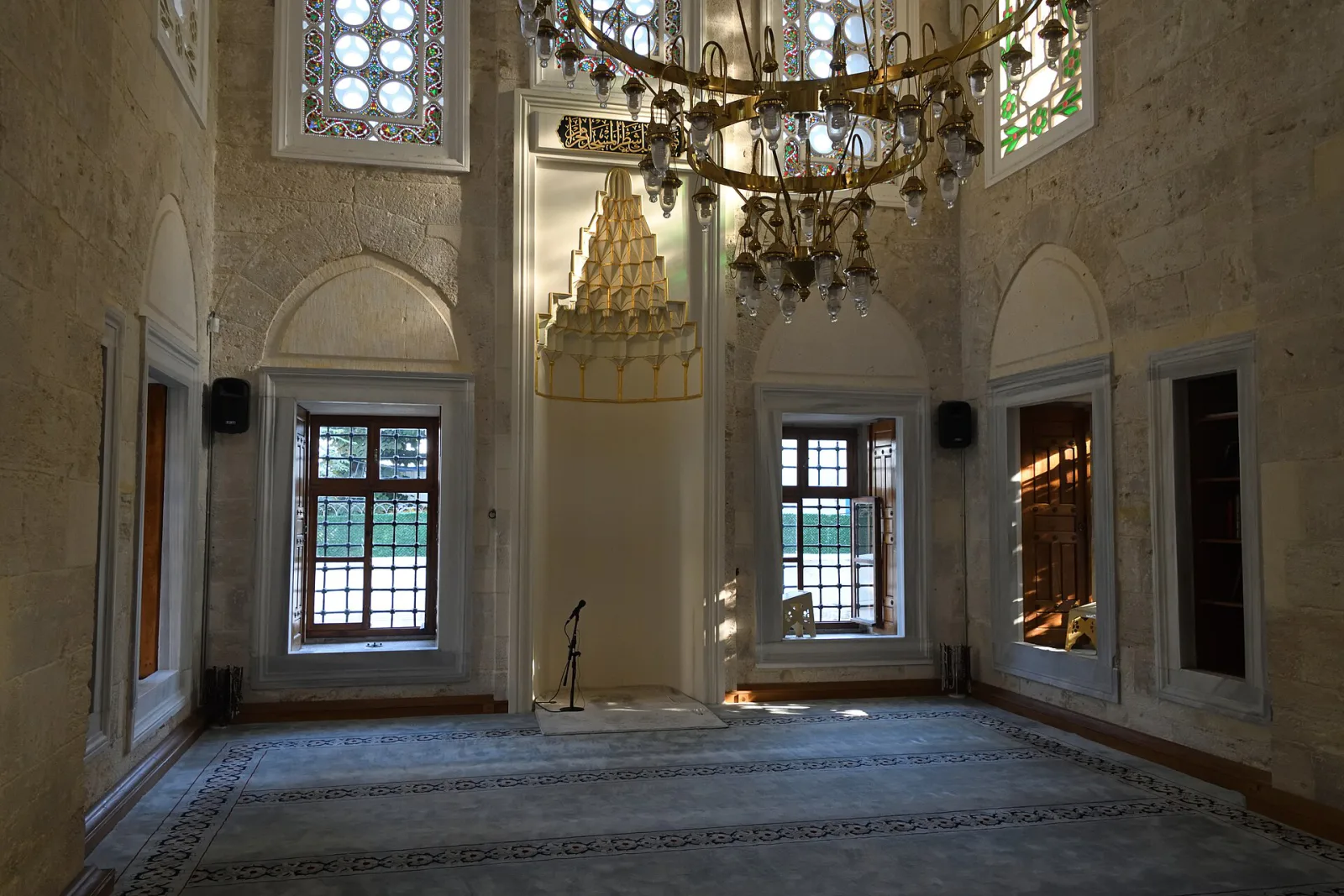 Molla Çelebi Camii, Beyoğlu, İstanbul — photo