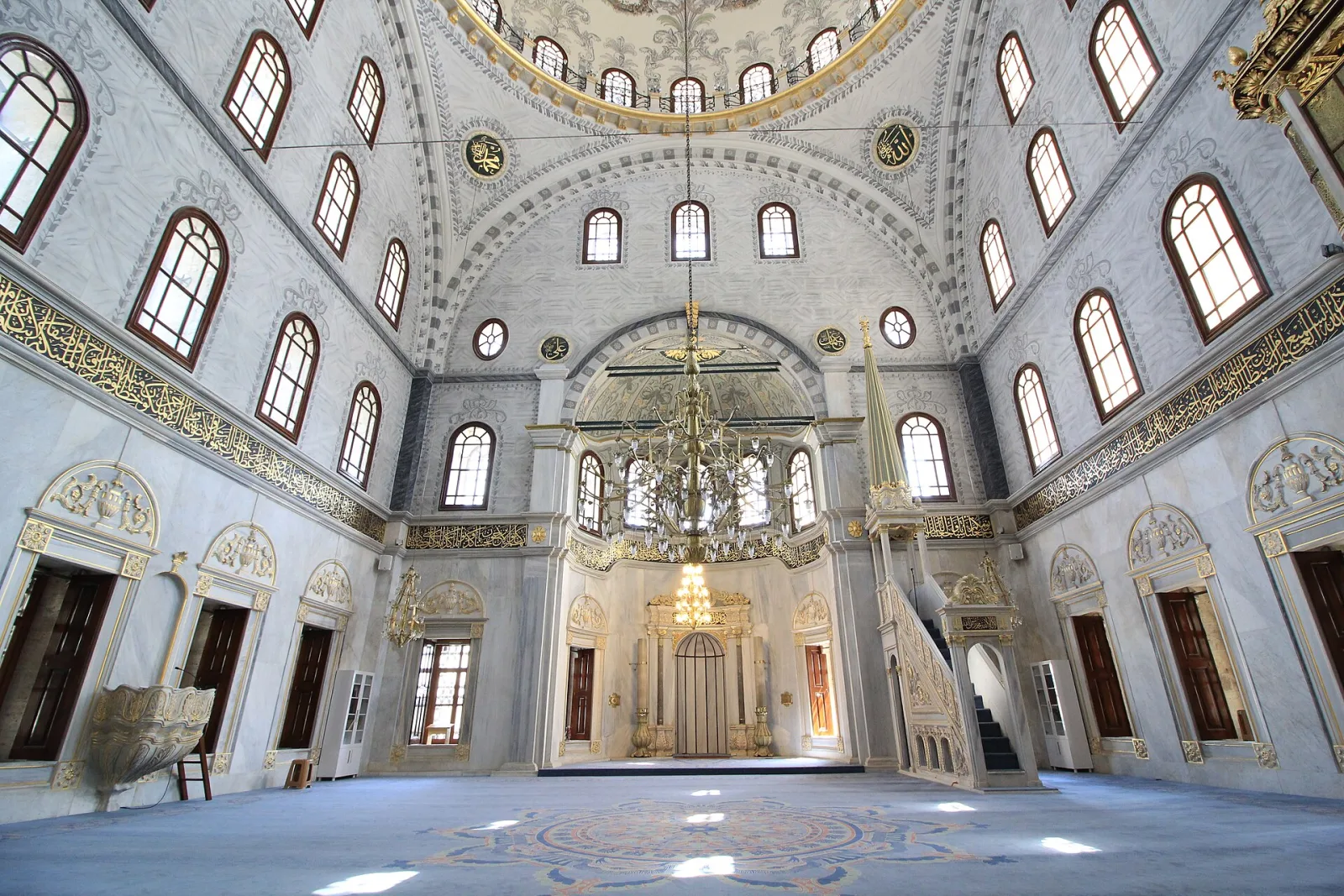 Nusretiye Camii, Beyoğlu