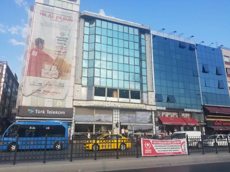 Kadıköy Saray Muhallebicisi, Kadıköy