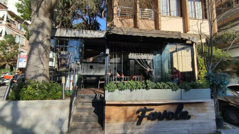 Favola Cafe Bistro, Kadıköy, İstanbul — Kafe ve Pastane
