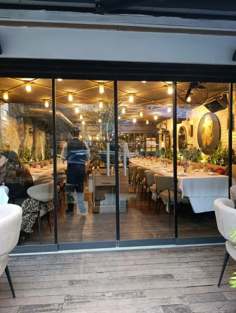 Must, Şişli, İstanbul