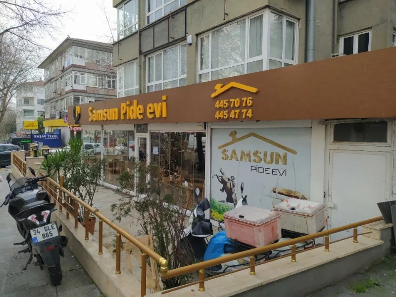Samsun Pide Evi, Kadıköy, İstanbul — Restoran